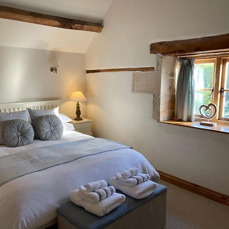 The Cider Barn - Spacious First Floor Apartment Set Within Barn Conversion Τσέλτενχαμ Εξωτερικό φωτογραφία