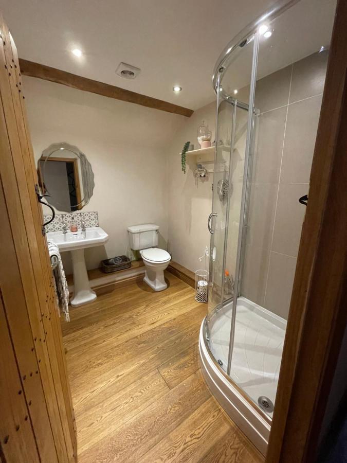 The Cider Barn - Spacious First Floor Apartment Set Within Barn Conversion Τσέλτενχαμ Εξωτερικό φωτογραφία