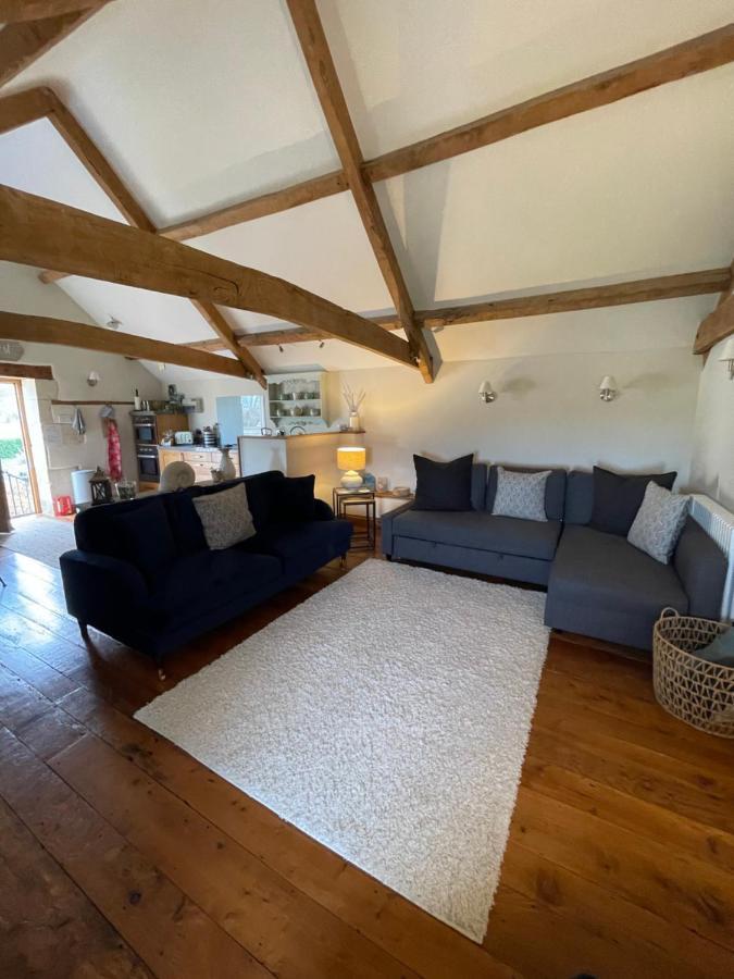 The Cider Barn - Spacious First Floor Apartment Set Within Barn Conversion Τσέλτενχαμ Εξωτερικό φωτογραφία